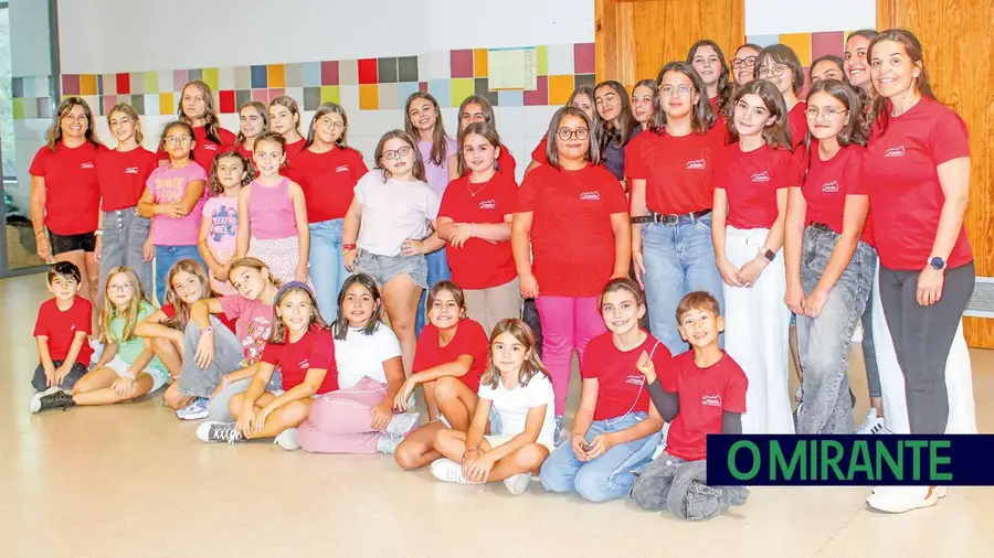 Grupo de dança infantil Os Gualdins junta 40 crianças em Tomar