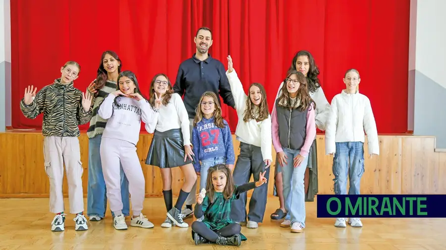 No Grupo Cénico de Vialonga aprende-se a representar desde a infância