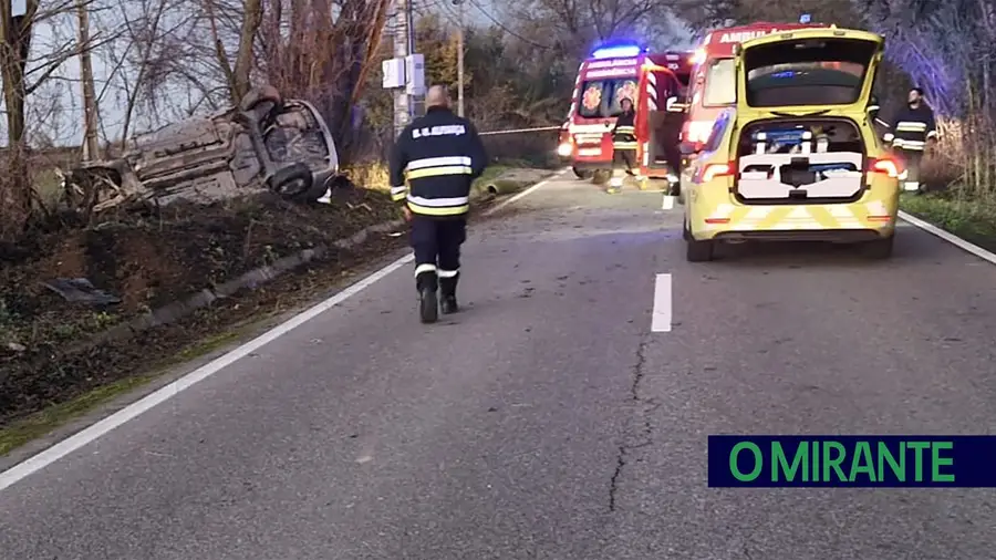 Colisão entre carros de imigrantes faz três feridos