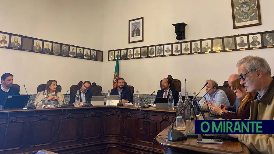 Câmara de Santarém aprova apoios a associações prometidos no anterior mandato