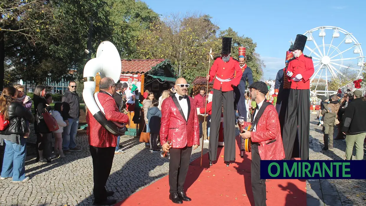 Parada de Natal animou centro de Santarém