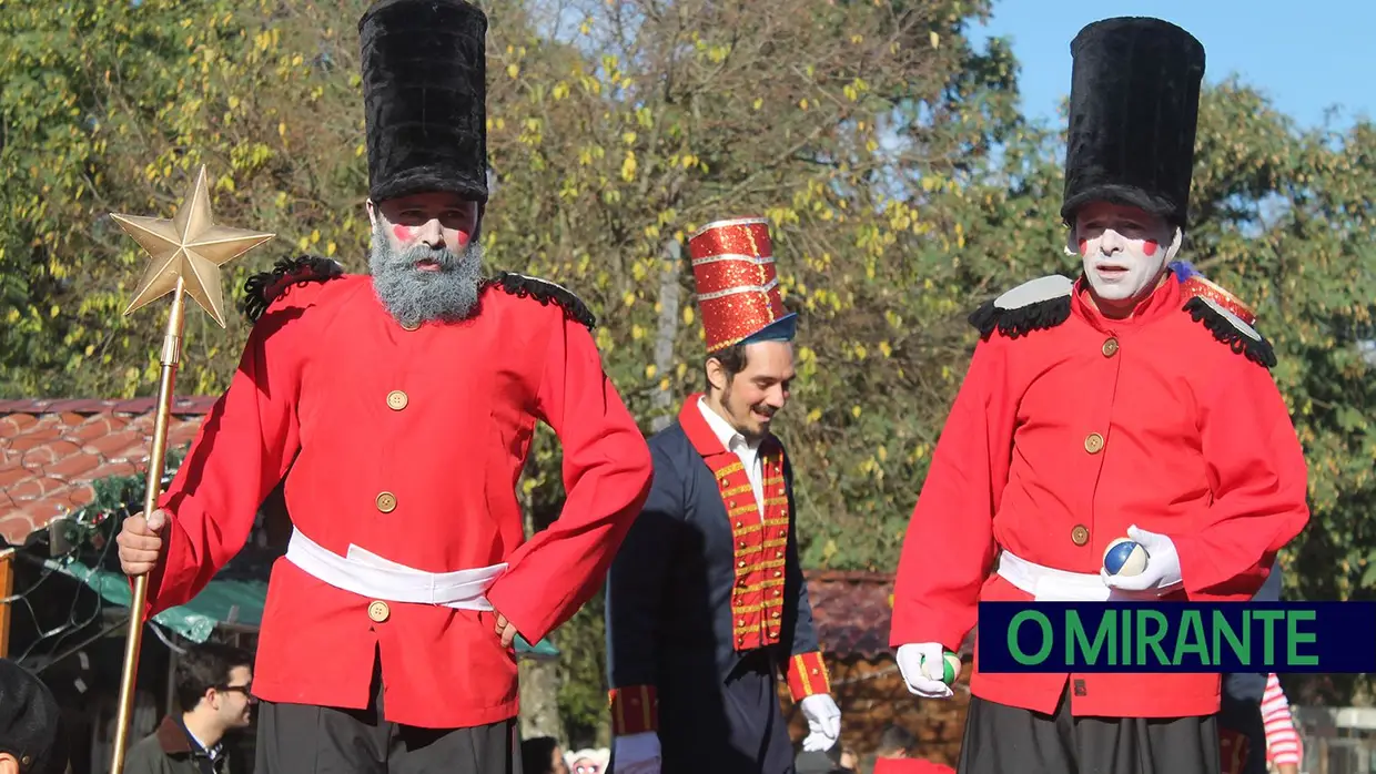 Parada de Natal animou centro de Santarém