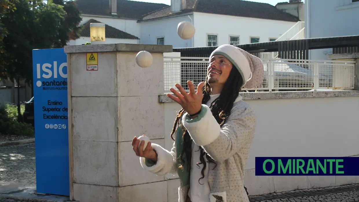 Parada de Natal animou centro de Santarém