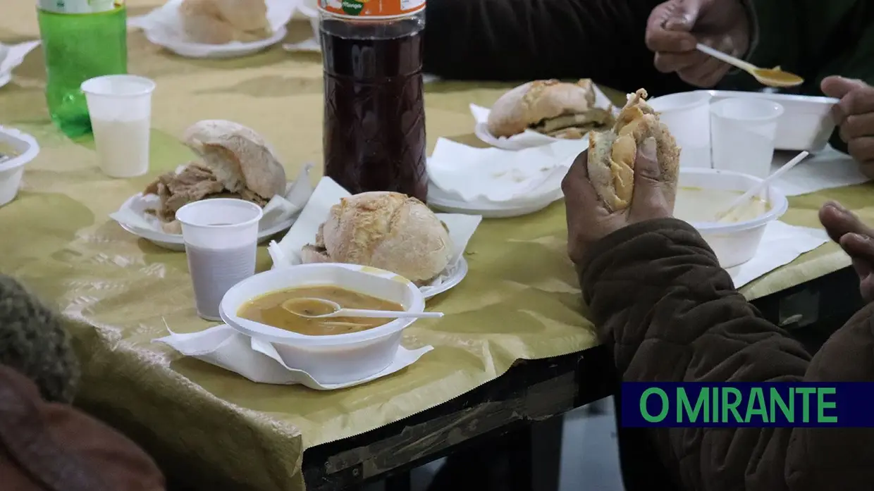 Cruz Vermelha de Santarém promove “Natal do Recomeço” para apoiar população sem-abrigo