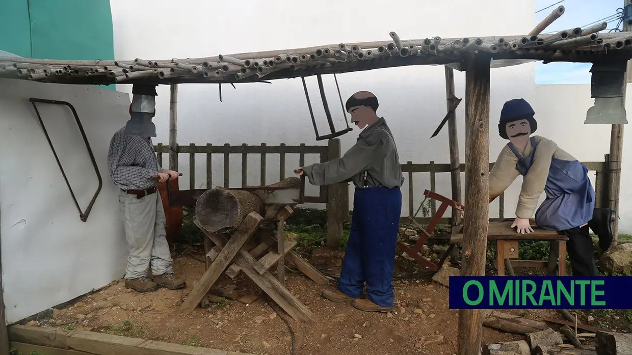 Presépio comunitário da Pedra d’Ouro mantém viva a memória da aldeia