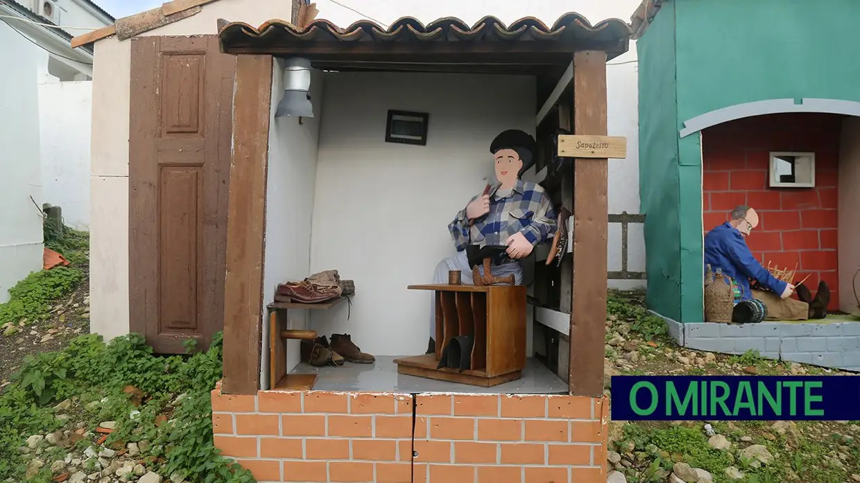 Presépio comunitário da Pedra d’Ouro mantém viva a memória da aldeia