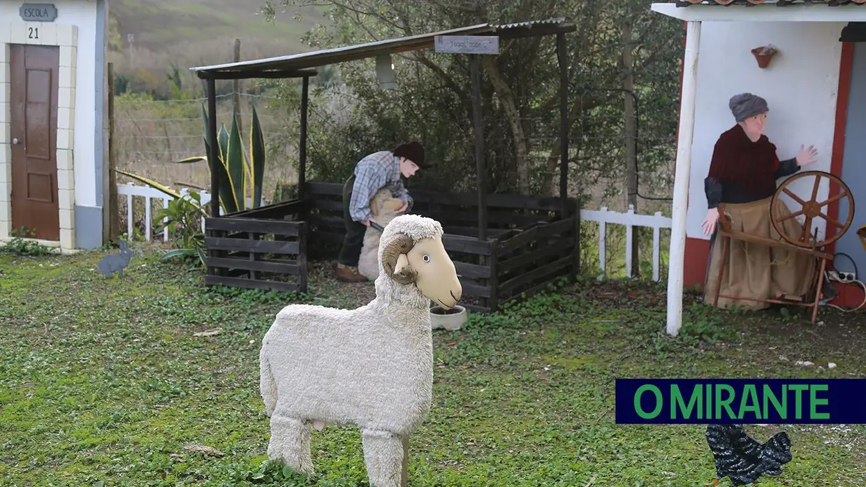 Presépio comunitário da Pedra d’Ouro mantém viva a memória da aldeia