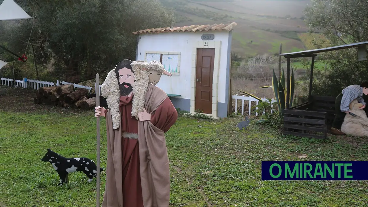 Presépio comunitário da Pedra d’Ouro mantém viva a memória da aldeia