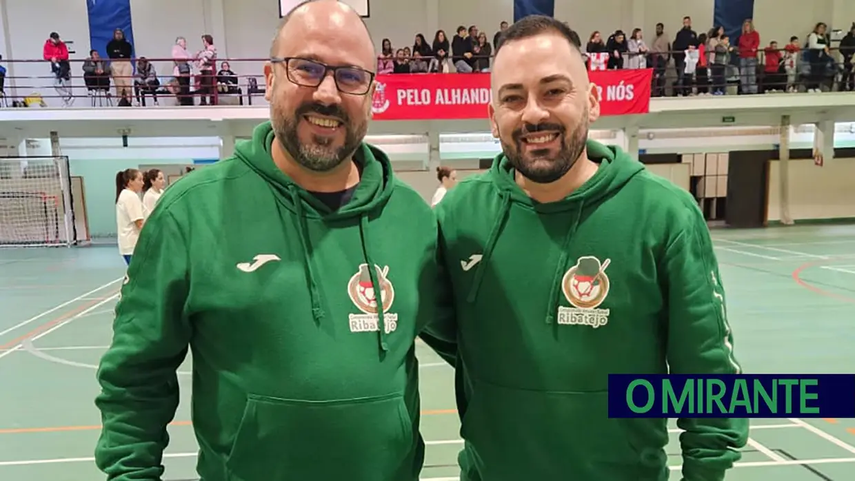Liga de futebol feminino em jornada de cariz solidário em Alhandra