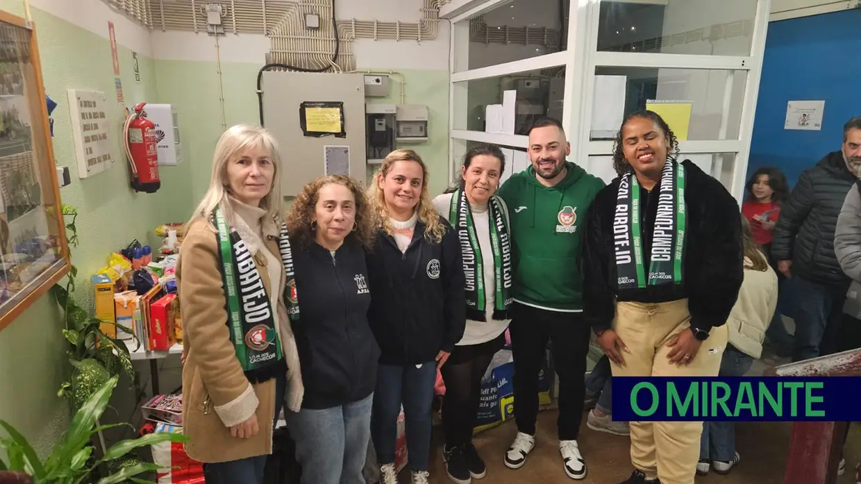 Liga de futebol feminino em jornada de cariz solidário em Alhandra