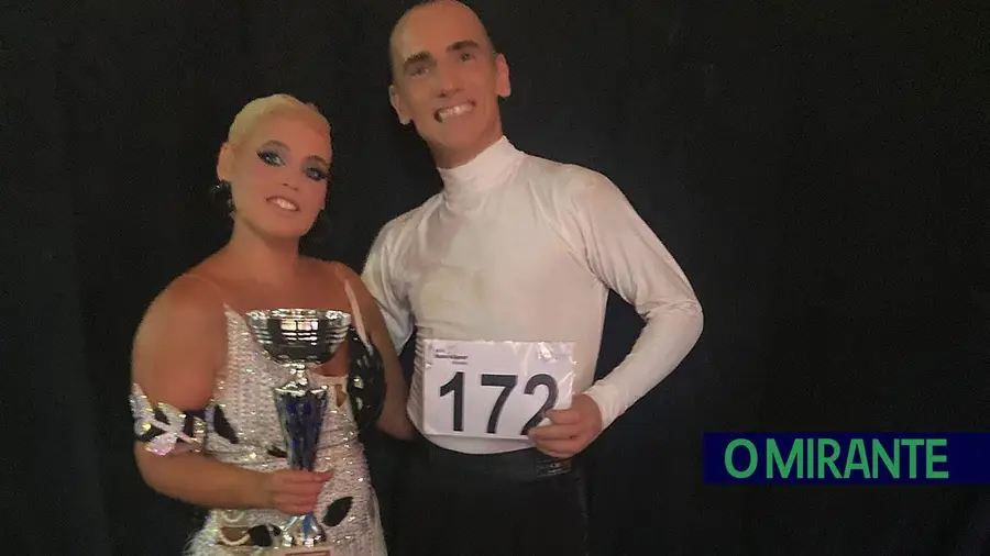 Par de Azambuja alcança pódio em competição internacional de dança