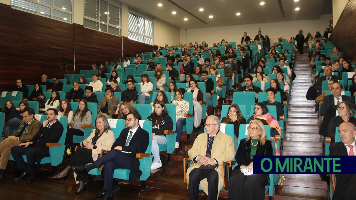 Alunos do Politécnico de Tomar colocaram questões ao presidente da Assembleia da República