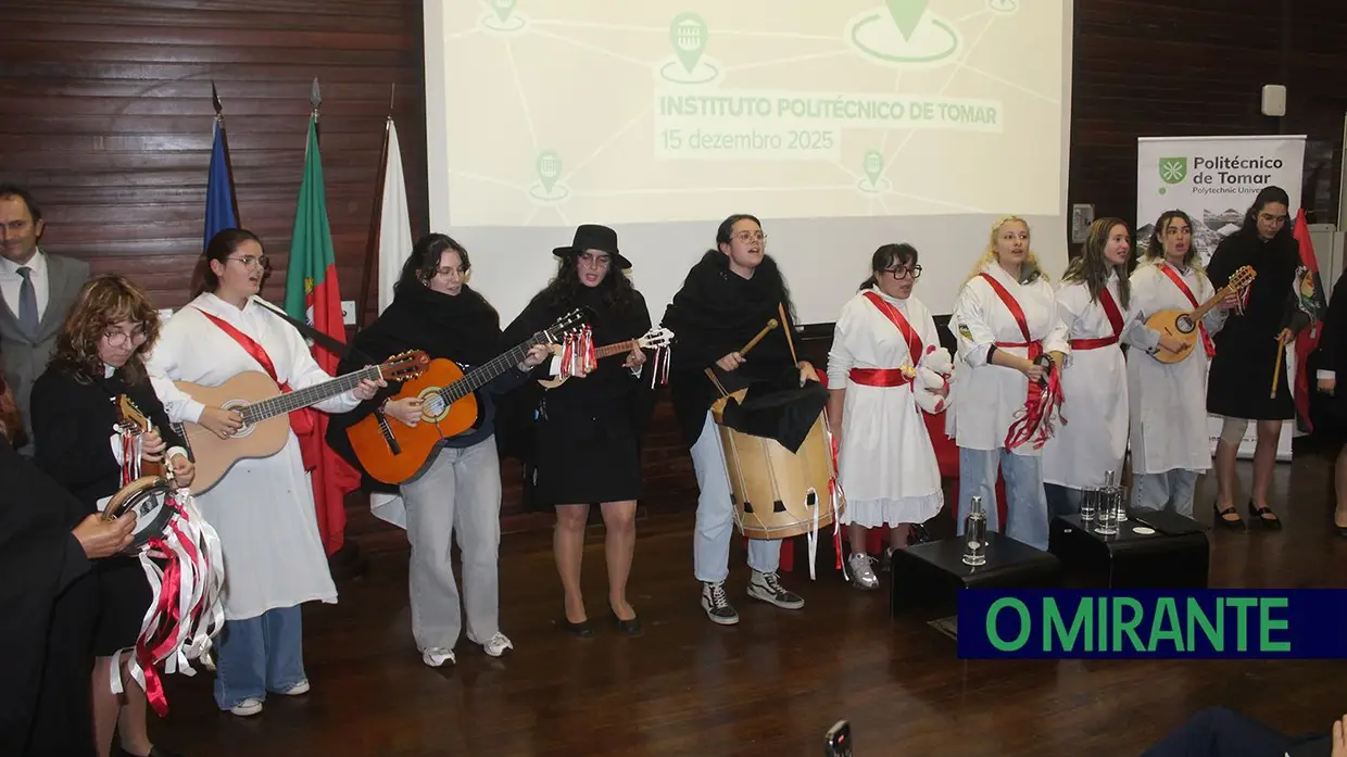 Alunos do Politécnico de Tomar colocaram questões ao presidente da Assembleia da República