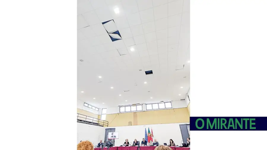 Cuidado com o buraco...