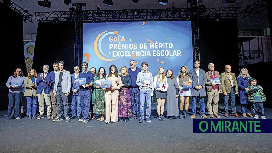 Um bom aluno deve ser assíduo, pontual e organizado