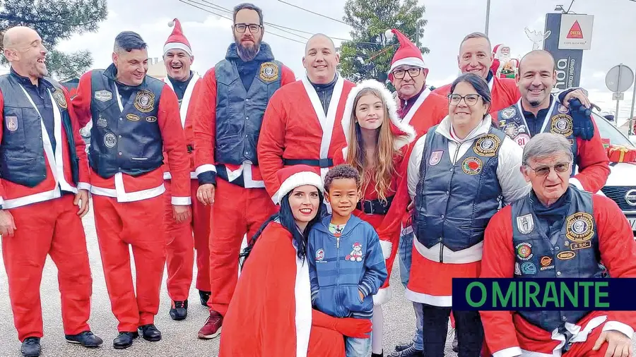 Motards da Família D’Estrada voltam a vestir o fato de Natal e a animar quatro concelhos