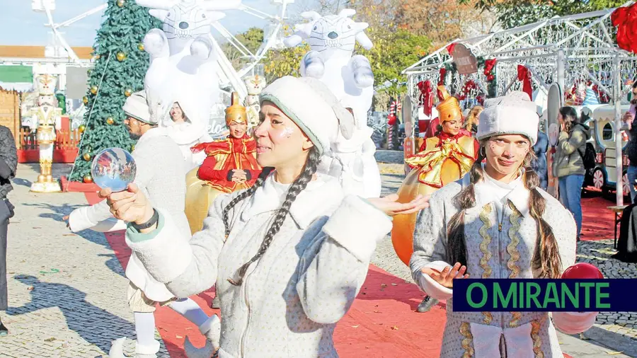 Parada de Natal animou centro de Santarém