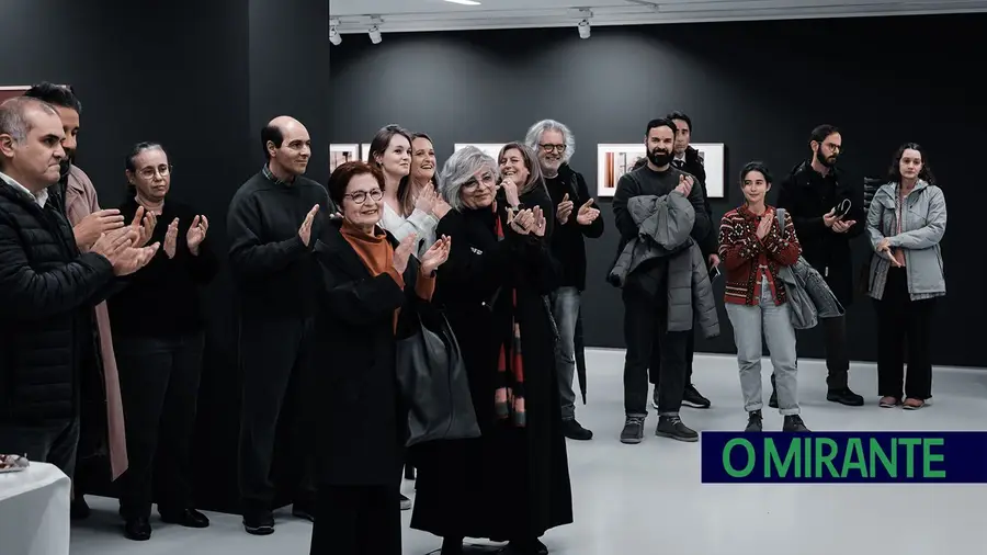 Exposição reúne uma década de obras premiadas da Bienal de Fotografia de VFX