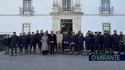 Bombeiros sapadores de Santarém com novos capacetes