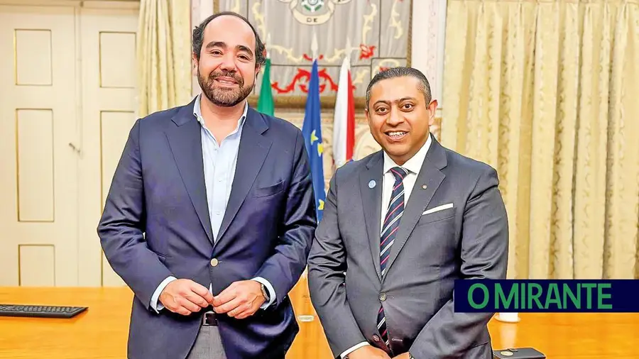 João Leite recebeu sheik representante de um grupo de investidores