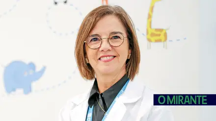 Antibióticos não tratam gripes e constipações e é importante avaliar os sintomas das crianças e jovens