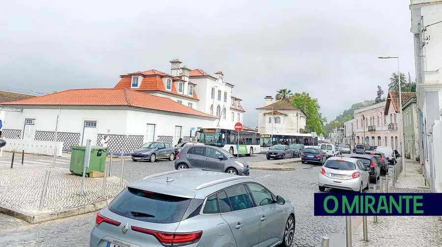 Adiadas alterações ao trânsito na zona da estação ferroviária de Santarém