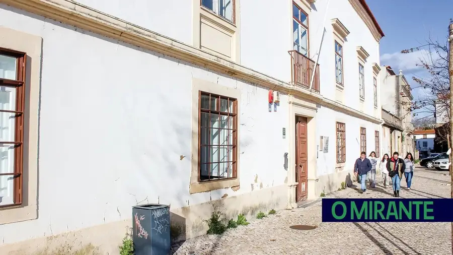 Antigo Palácio de Alvaiázere não reúne condições para acolher nova Loja do Cidadão