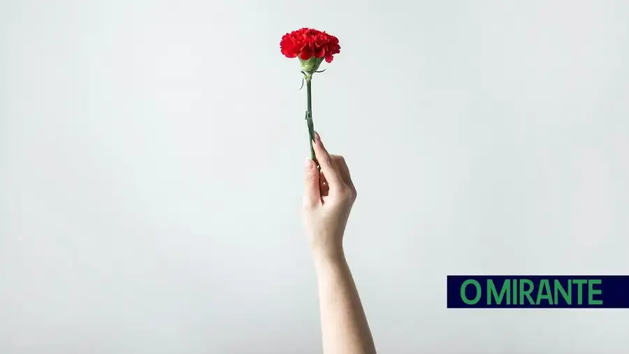 Exposição sobre o 25 de Abril nos Bombeiros de Alcanede