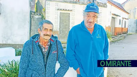 Enterro de 600 mil aves infectadas com gripe gera preocupação na freguesia de Paialvo em Tomar