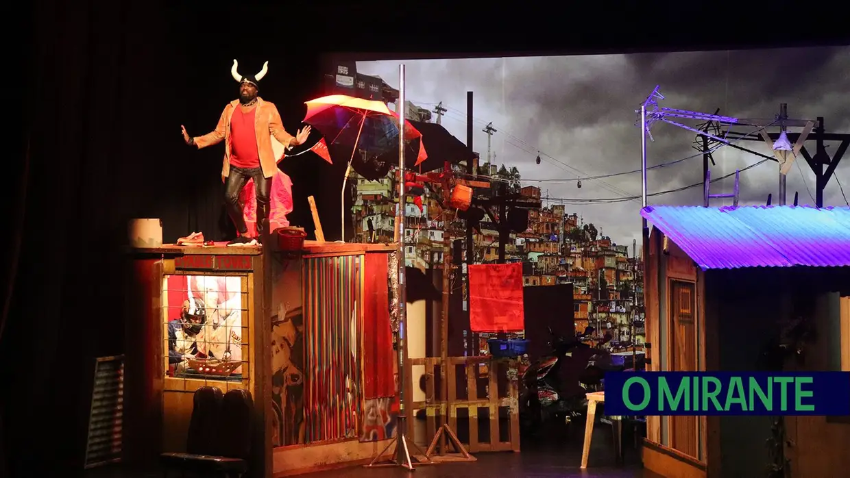 Rui Madeira regressou a Santarém com a Companhia de Teatro de Braga