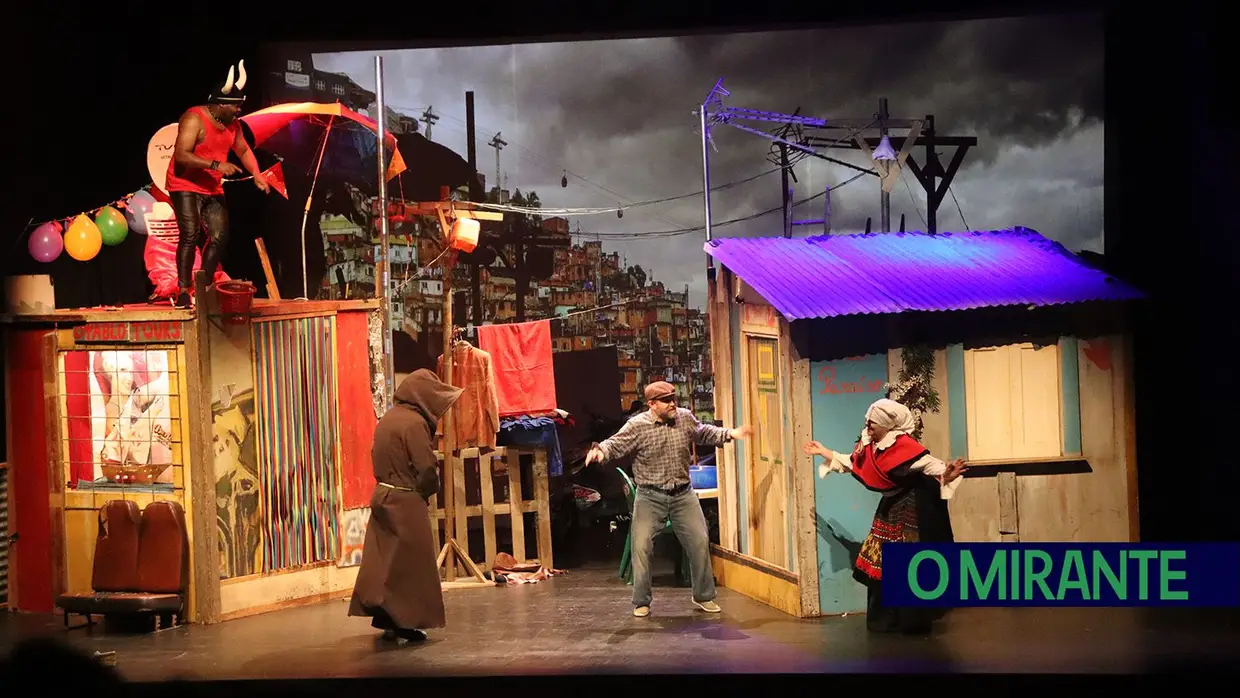 Rui Madeira regressou a Santarém com a Companhia de Teatro de Braga