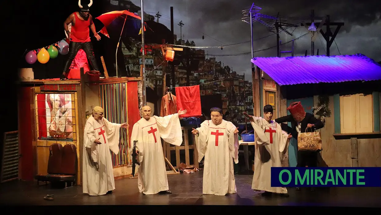 Rui Madeira regressou a Santarém com a Companhia de Teatro de Braga