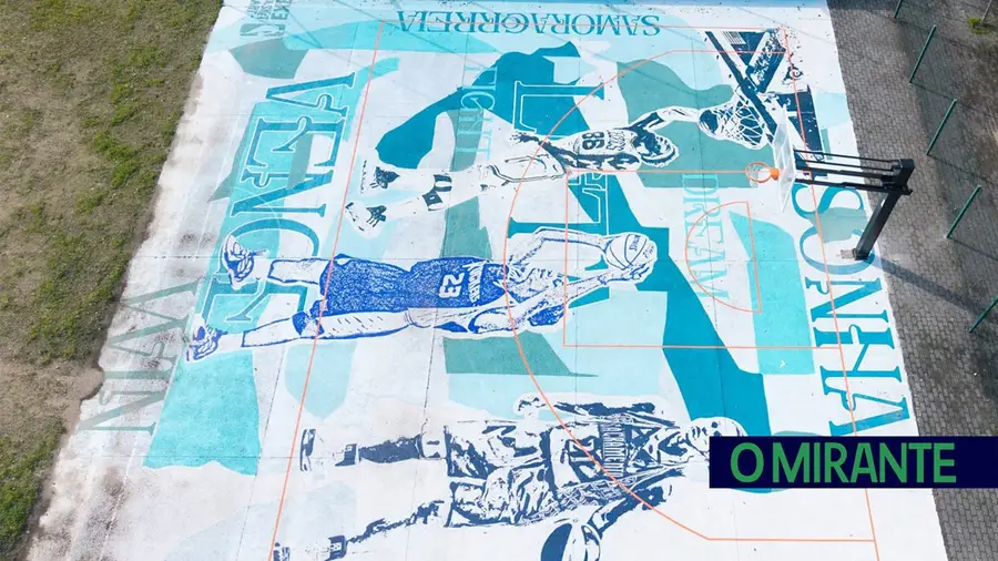 Campo de basquetebol reabilitado homenageia figuras da modalidade em Samora Correia