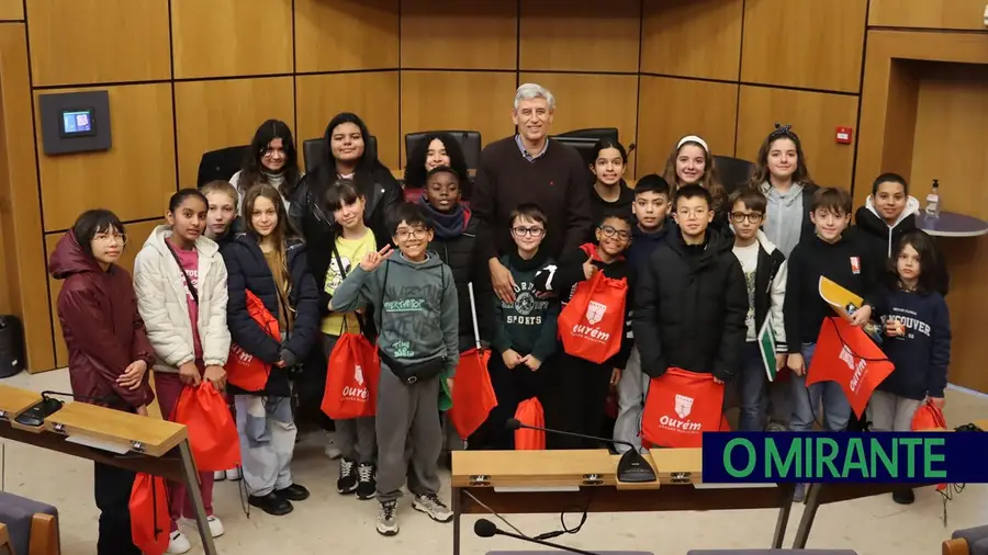 Alunos de Ourém foram conhecer o trabalho autárquico