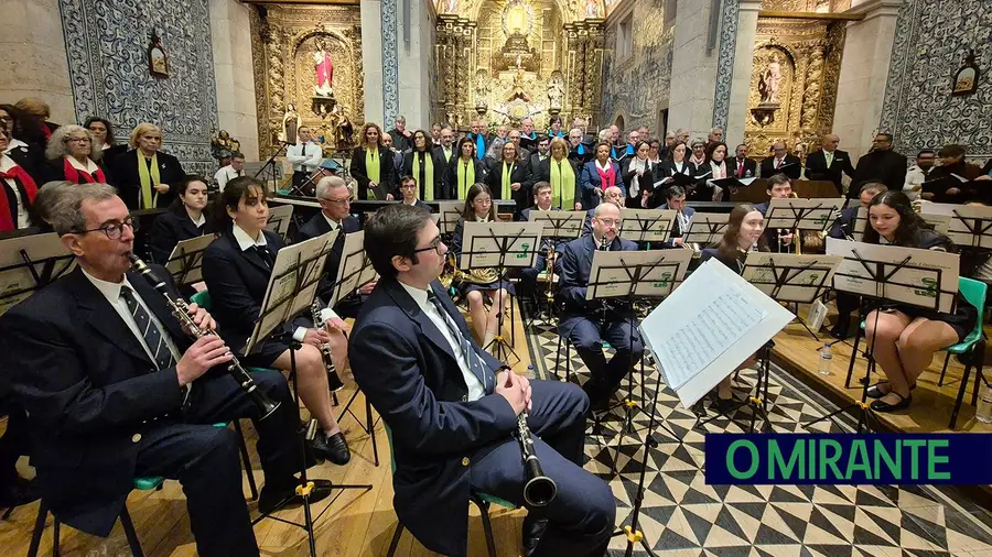 Música coral e filarmónica juntaram-se em Samora Correia