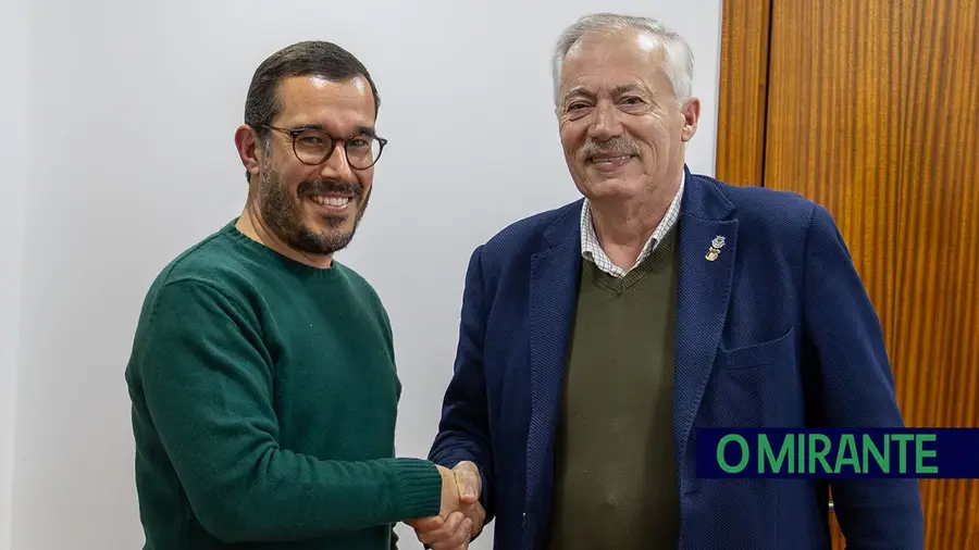 Músico de Azambuja, João Lobo, doa três composições originais ao município