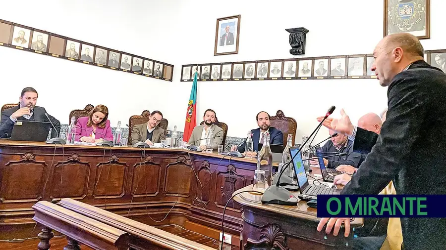 Autarcas dão luz verde à empresa intermunicipal de transportes da Lezíria do Tejo