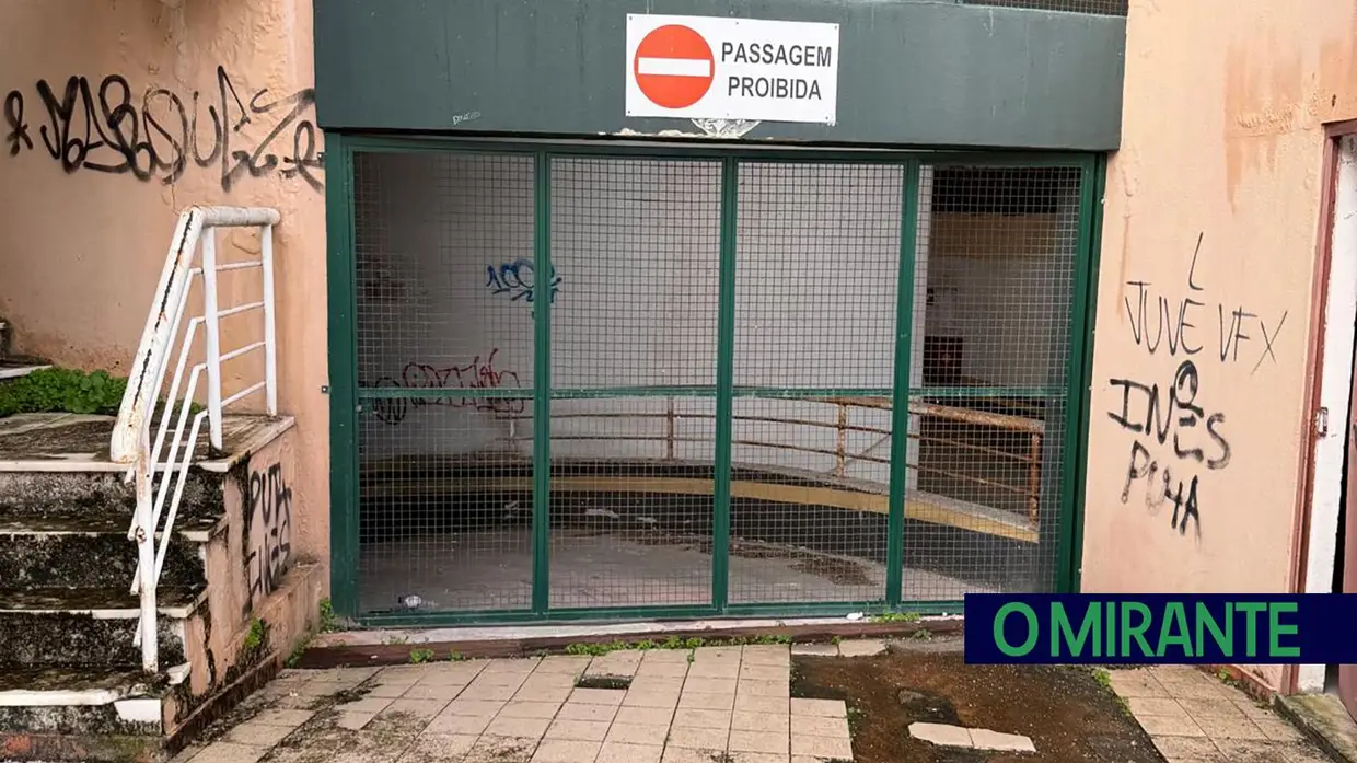 Valor patrimonial e fiscal do Vila Franca Centro está a complicar o seu futuro