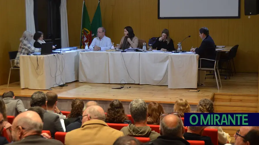 Movimento independente Volta Coruche vai avançar para tribunal por alegadas irregularidades na Assembleia Municipal