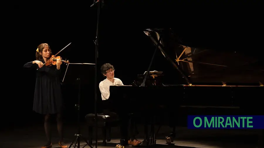 Biblioteca Municipal de Tomar recebe concerto de violino e piano