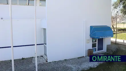 Obra de eficiência energética na piscina de Minde sofre novo atraso