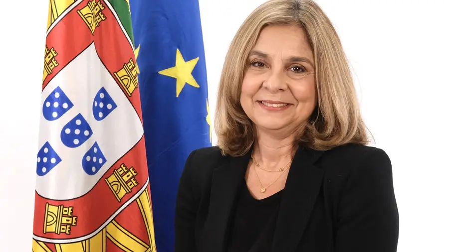 Ministra da Saúde nega caos no SNS e garante que não vai desistir