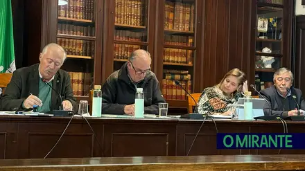 Erros e omissões atrasam e agravam custos da construção de escola em Vale do Paraíso