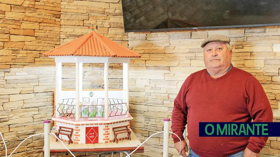 Zé Maria transforma madeira em memória viva de Vale do Paraíso