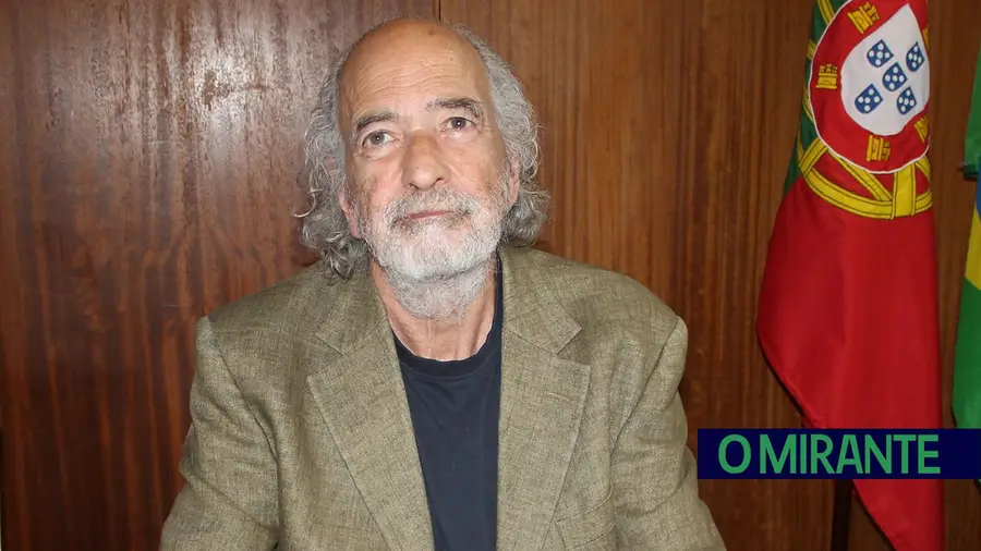 Morreu Orlando Raimundo, jornalista e autor de “O Último Salazarista” e “O Inventor do Salazarismo