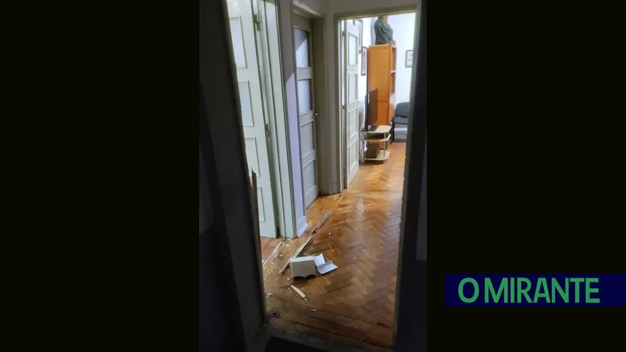 Cenário de desordem na sede da Liga dos Combatentes de Tomar. Foto Facebook Liga dos Combatentes – Núcleo de Tomar