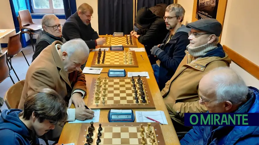 Xadrez do Vitória de Santarém lidera série na 3ª divisão nacional