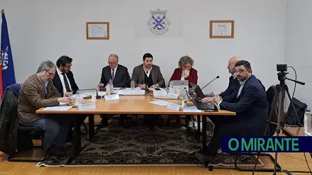 Bombeiros do Oeste sem auto-escada para edifícios altos