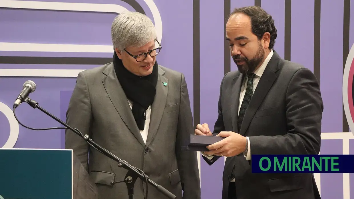 Mercado de Santarém recebe exposição da Infraestruturas de Portugal