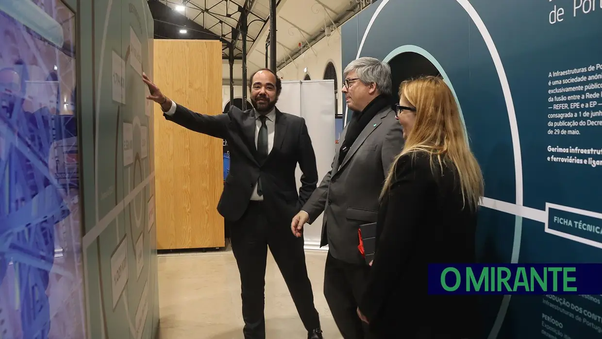 Mercado de Santarém recebe exposição da Infraestruturas de Portugal